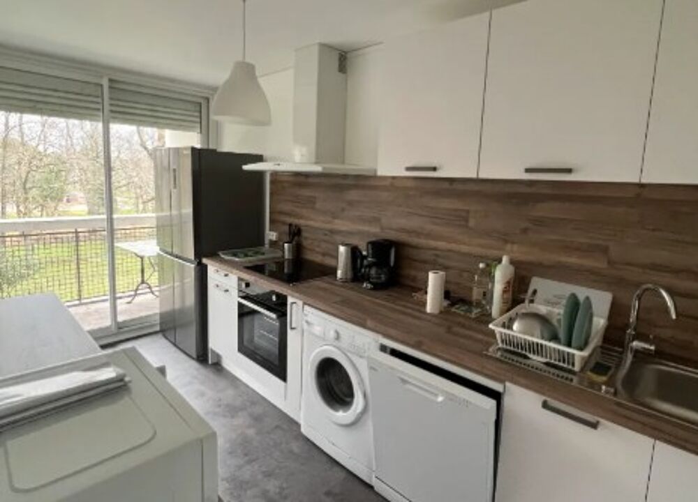 Location Appartement Appartement T5 Merignac