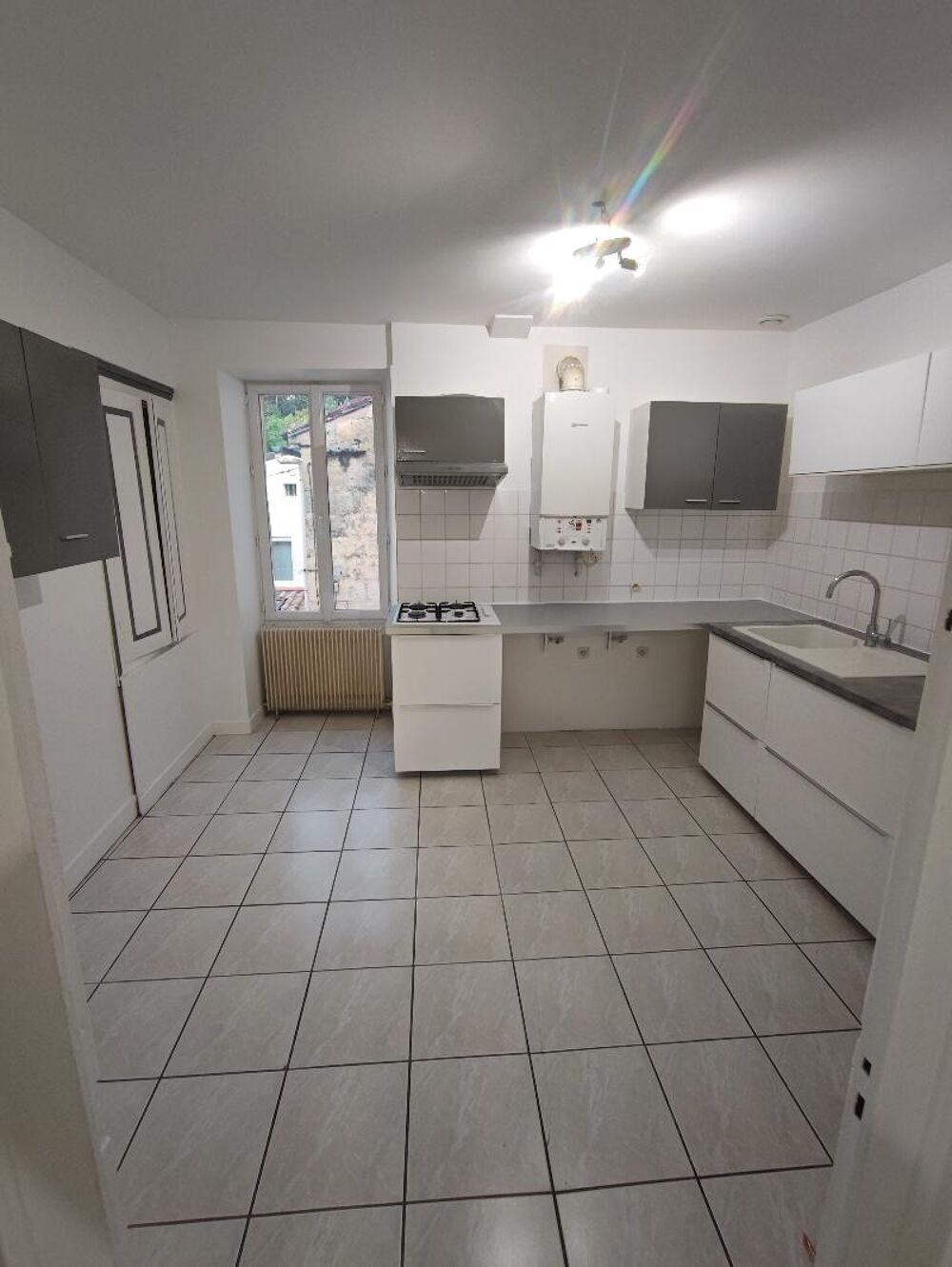 Location Maison Maison/Villa T5 Tourne