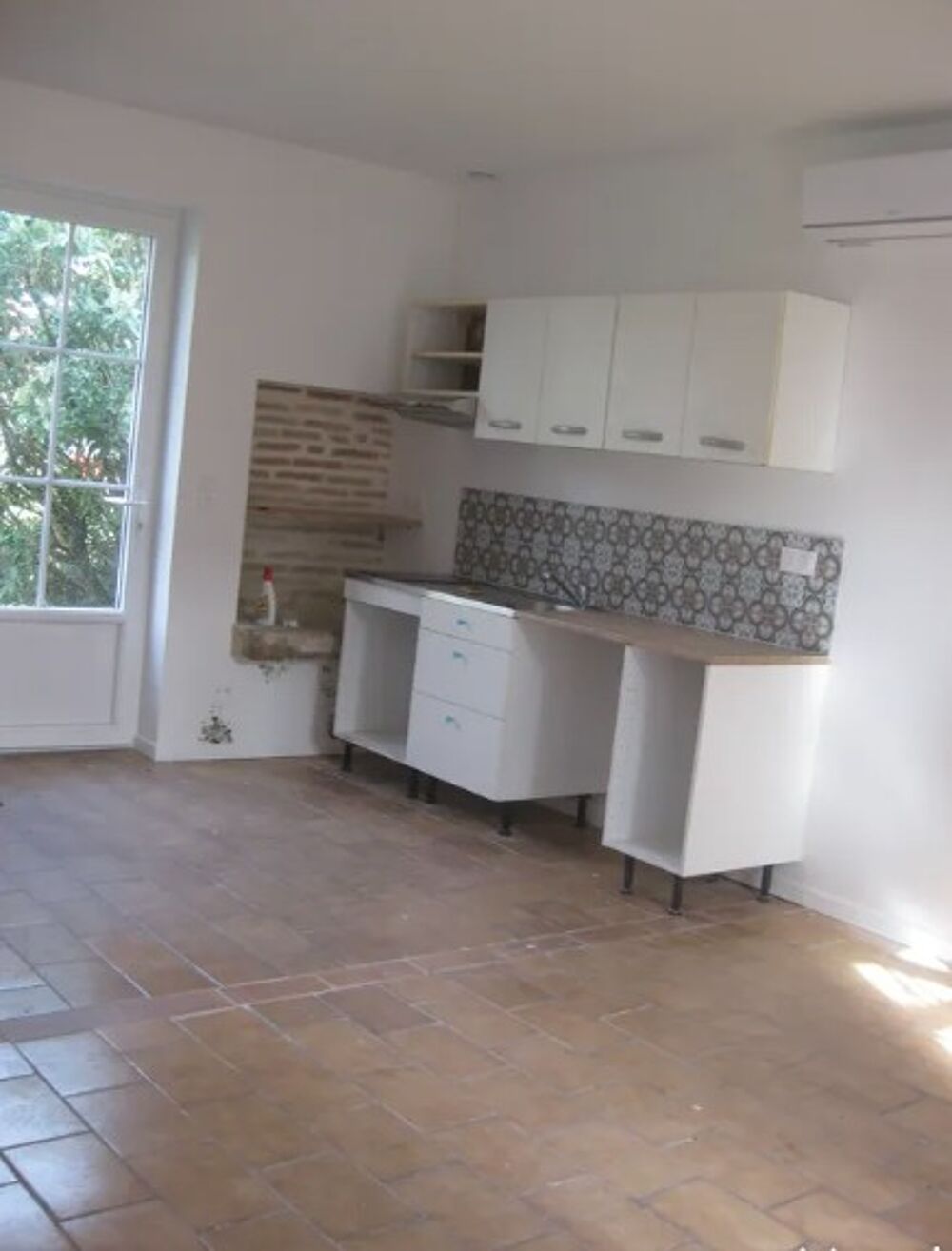 Location Maison Maison/Villa T2 Saint-symphorien