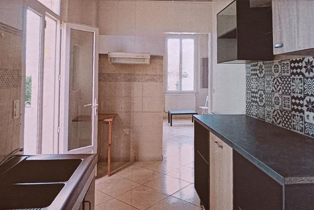 Location Maison Maison/Villa T5 Aubie-et-espessas