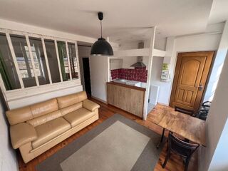  Appartement à louer 1 pièce 35 m²