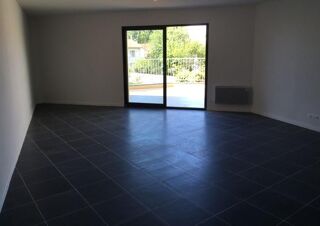  Appartement à louer 3 pièces 