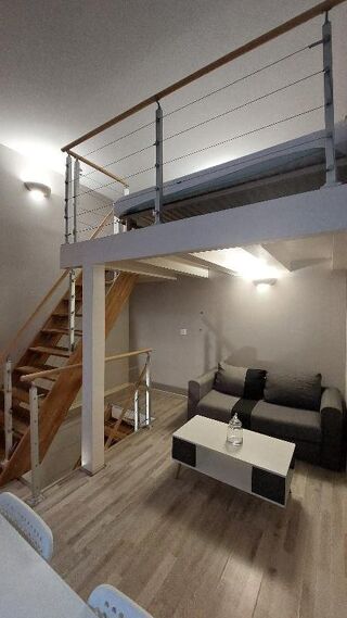  Appartement à louer 2 pièces 