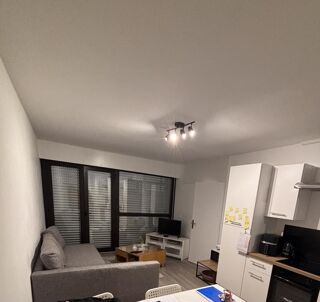  Appartement à louer 3 pièces 49 m²