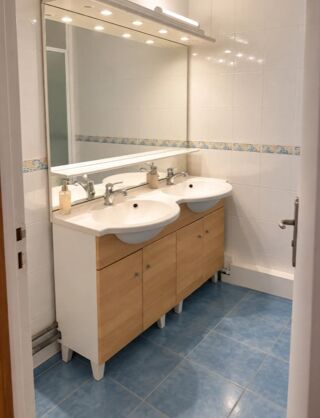  Appartement à louer 3 pièces 68 m²