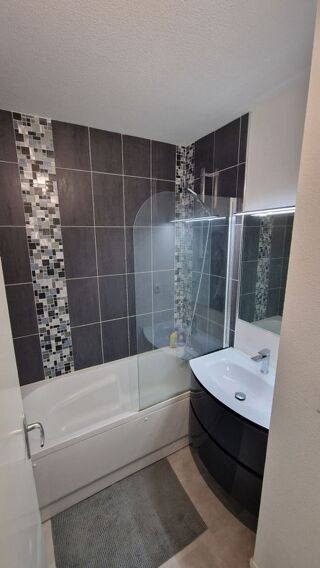  Appartement à louer 3 pièces 