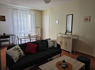  Appartement à louer 2 pièces 51 m²