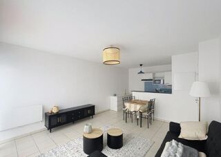  Appartement à louer 2 pièces 45 m²