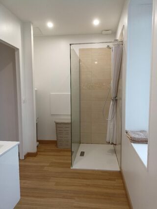  Appartement à louer 2 pièces 42 m²