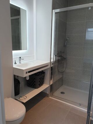  Appartement à louer 1 pièce 25 m²