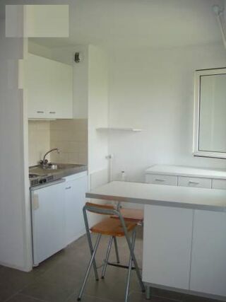  Appartement à louer 1 pièce 27 m² Bordeaux