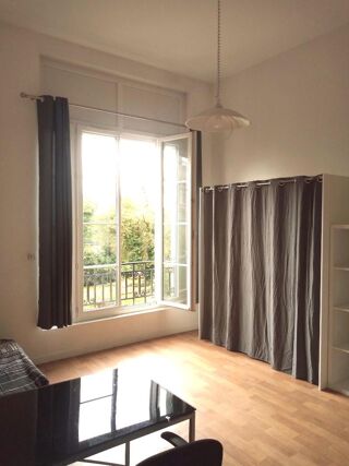  Appartement à louer 1 pièce 30 m²