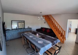  Maison à louer 5 pièces 140 m²