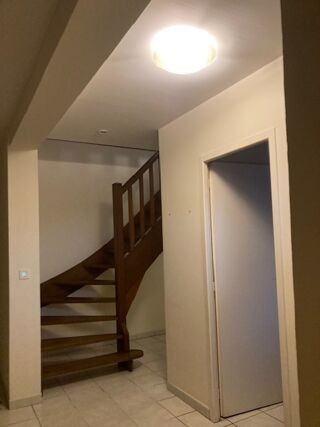 Maison à louer 5 pièces 110 m²