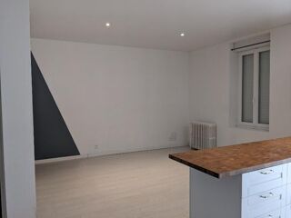  Appartement à louer 5 pièces 180 m²