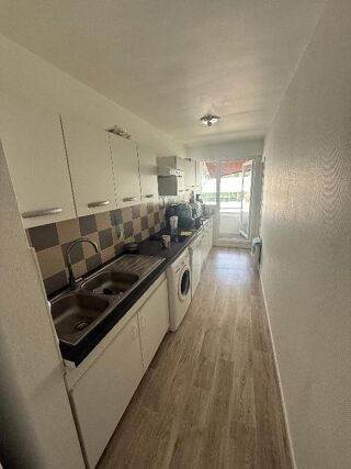  Appartement à louer 3 pièces 72 m²