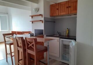  Appartement à louer 2 pièces 33 m²