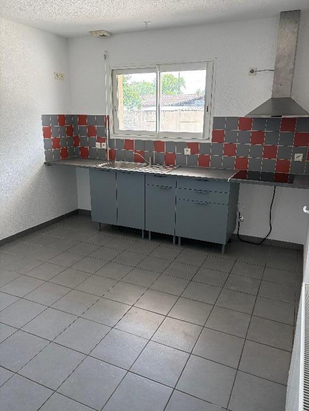 Location Maison Maison/Villa T5 Saint-medard-d'eyrans