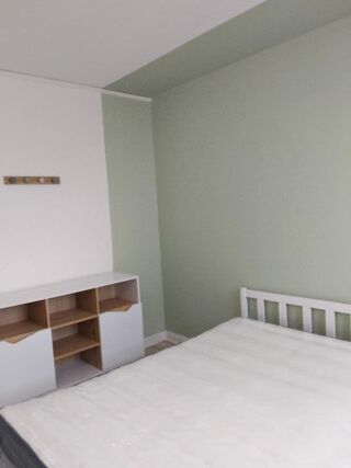  Appartement à louer 5 pièces 80 m²