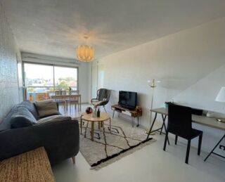  Appartement à louer 2 pièces 48 m²