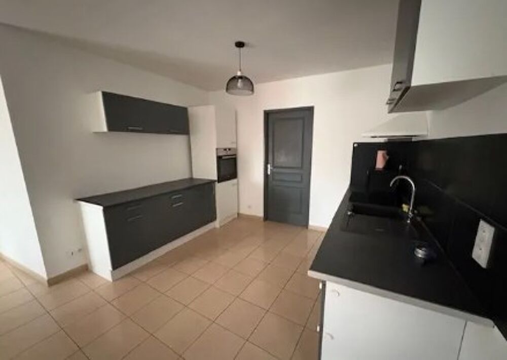 Location Maison Maison/Villa T3 Billaux