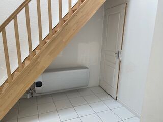  Appartement � louer 5 pi�ces  Cavignac