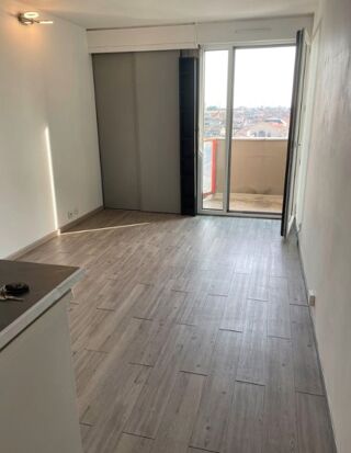  Appartement à louer 1 pièce 19 m²