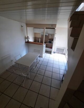  Appartement à louer 2 pièces 