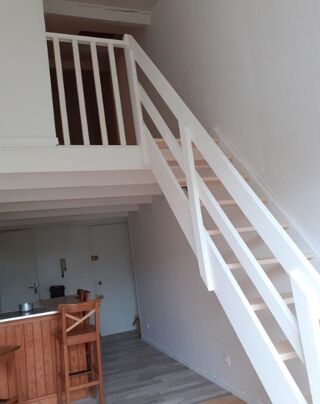  Appartement à louer 2 pièces 33 m²