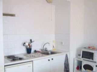  Appartement à louer 1 pièce 28 m² Bordeaux