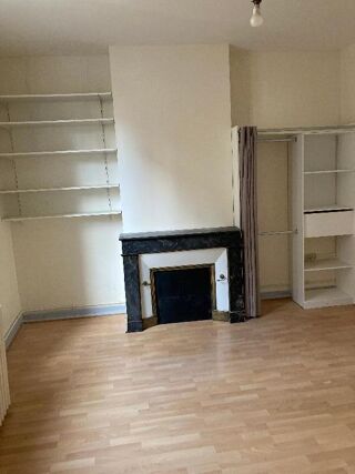  Appartement à louer 3 pièces 