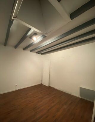  Appartement à louer 2 pièces 60 m²