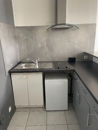  Appartement à louer 1 pièce 25 m²