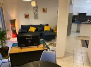  Appartement à louer 2 pièces 52 m²