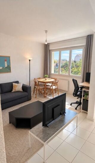  Appartement à louer 1 pièce 34 m²