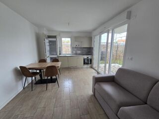  Appartement à louer 2 pièces 42 m²
