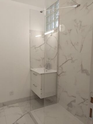  Appartement à louer 5 pièces 80 m²