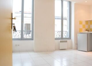  Appartement à louer 1 pièce 16 m²