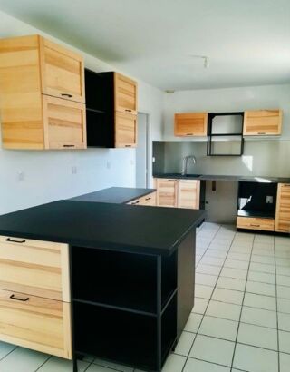  Appartement à louer 3 pièces 