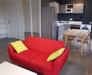  Appartement à louer 3 pièces 55 m²