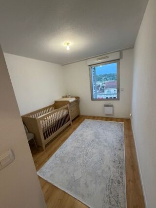  Appartement � louer 3 pi�ces  Bordeaux