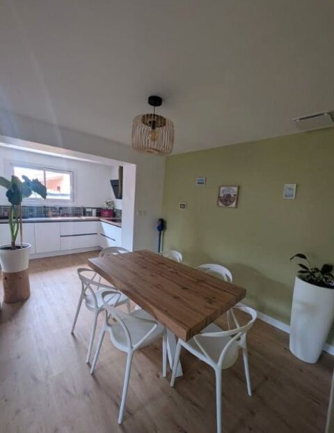   Maison/Villa T4 Maison - 4 pi�ce(s)