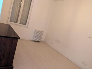 Appartement à louer 5 pièces 180 m²
