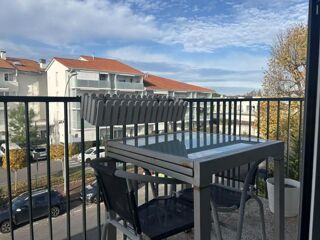  Appartement à louer 3 pièces 65 m²