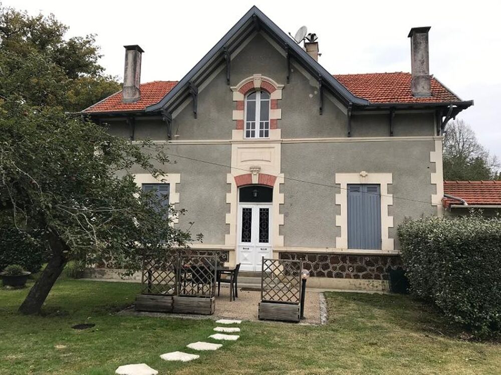Location Maison Maison/Villa T3 Salles