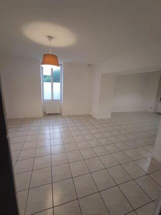  Maison à louer 5 pièces 139 m² Tourne