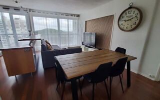  Appartement à louer 4 pièces 80 m²