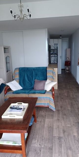  Appartement à louer 2 pièces 50 m²