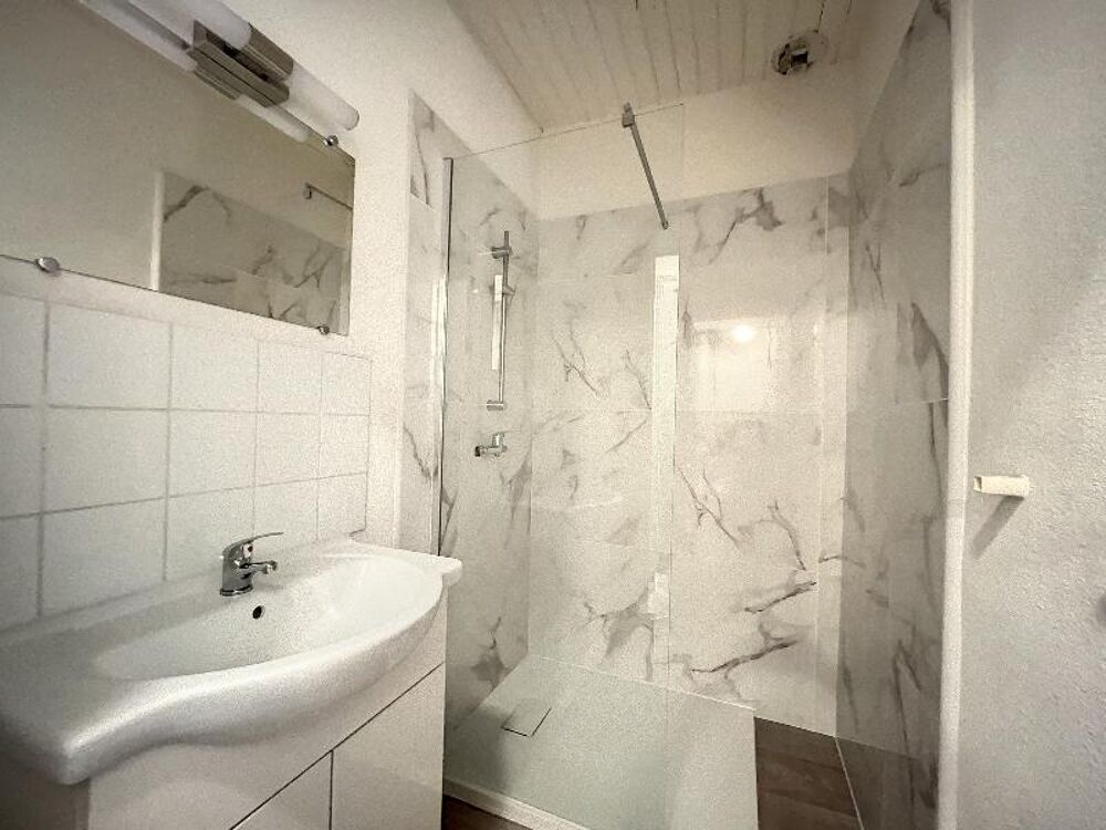 Location Maison Maison/Villa T5 Anglade