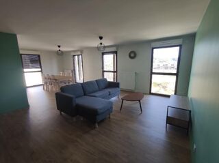  Appartement à louer 3 pièces 85 m²
